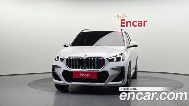 BMW X1 U11 — Фото автомобиля 3