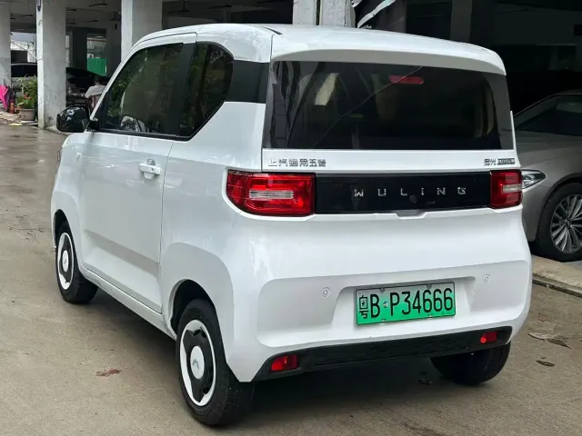 Wuling Hongguang Mini EV — Фото автомобиля 6