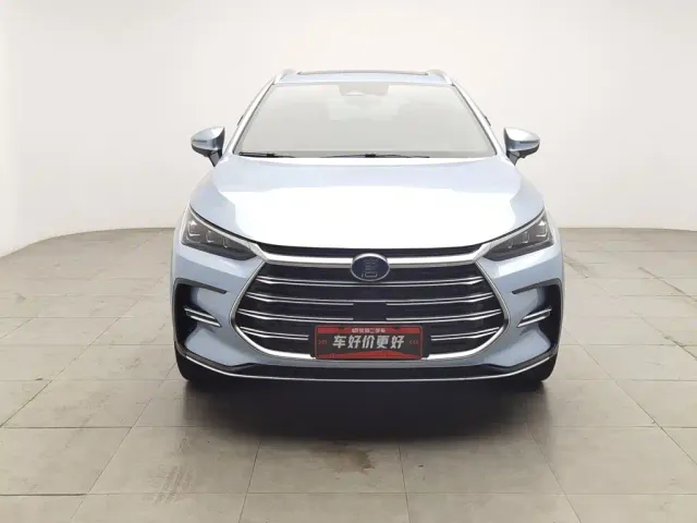 BYD Tang — Фото автомобиля 3