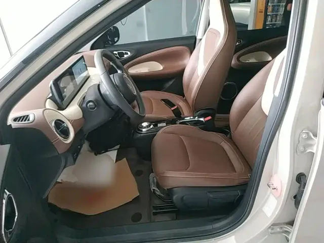 Wuling Bingo — Фото автомобиля 14
