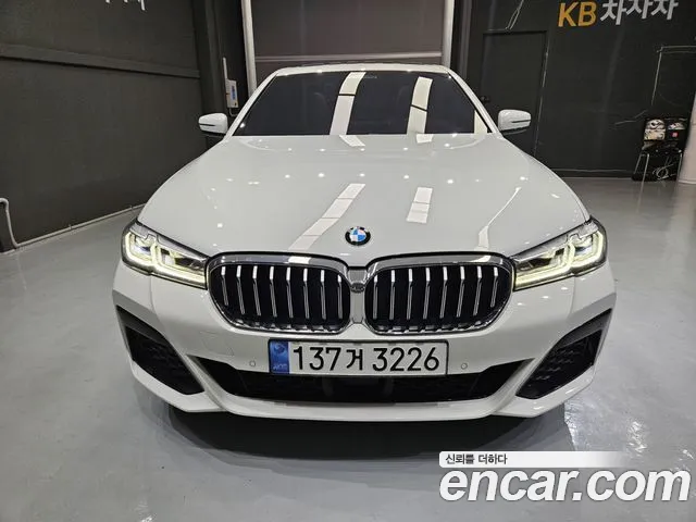 BMW 5-Series — Фото автомобиля 3
