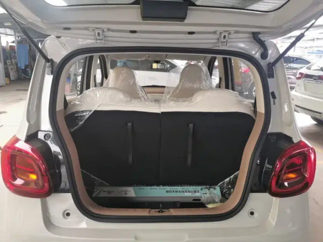 Wuling Hongguang Mini EV — Фото автомобиля 18