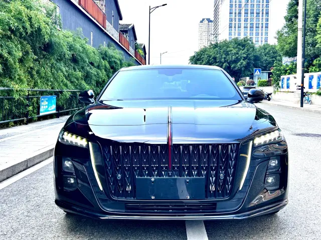 Hongqi H5 — Фото автомобиля 2