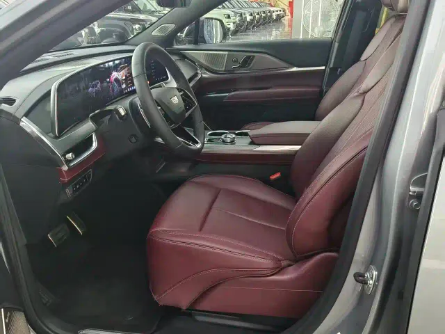 Cadillac XT5 — Фото автомобиля 8