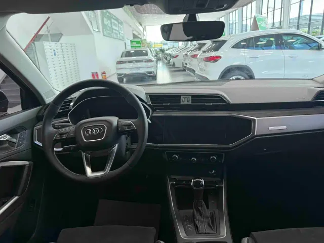 Audi Q3 — Фото автомобиля 20