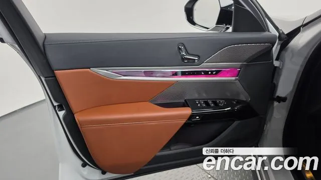 BMW 7 Series — Фото автомобиля 13