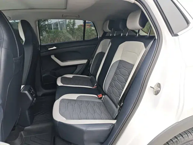 Volkswagen Tharu — Фото автомобиля 16