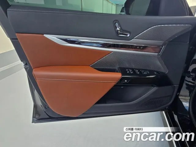 BMW 7 Series G70 — Фото автомобиля 15