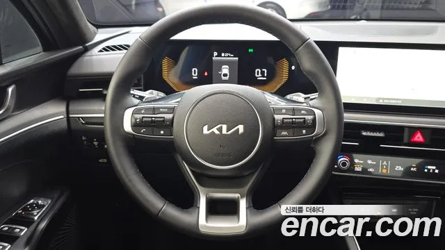 Kia K5 Generation 3 — Фото автомобиля 21