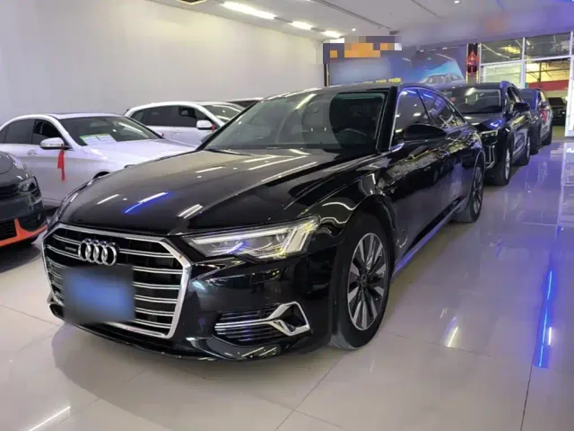 Фотография автомобиля — Audi A6L