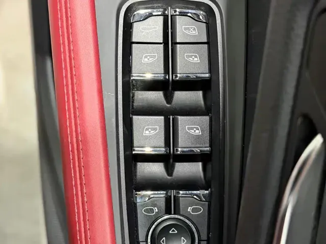 Porsche Macan — Фото автомобиля 6