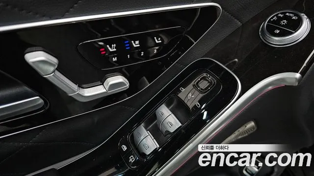 Mercedes-Benz S-Class — Фото автомобиля 29