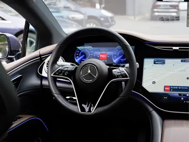 Mercedes-Benz EQS — Фото автомобиля 13