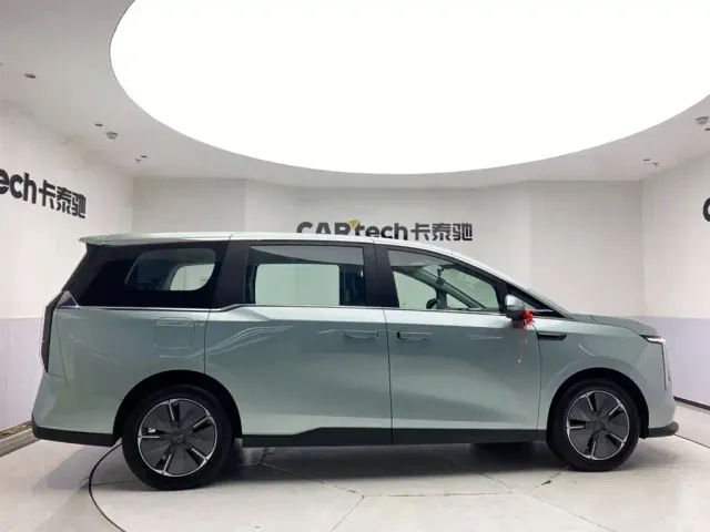 Maxus Dajia 7 — Фото автомобиля 4