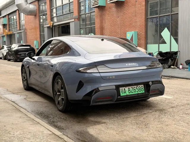 Xiaomi SU7 — Фото автомобиля 14