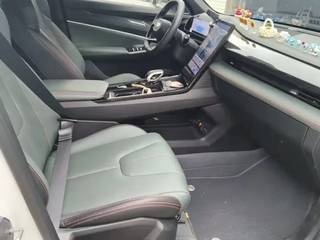 Geely Boyue — Фото автомобиля 24