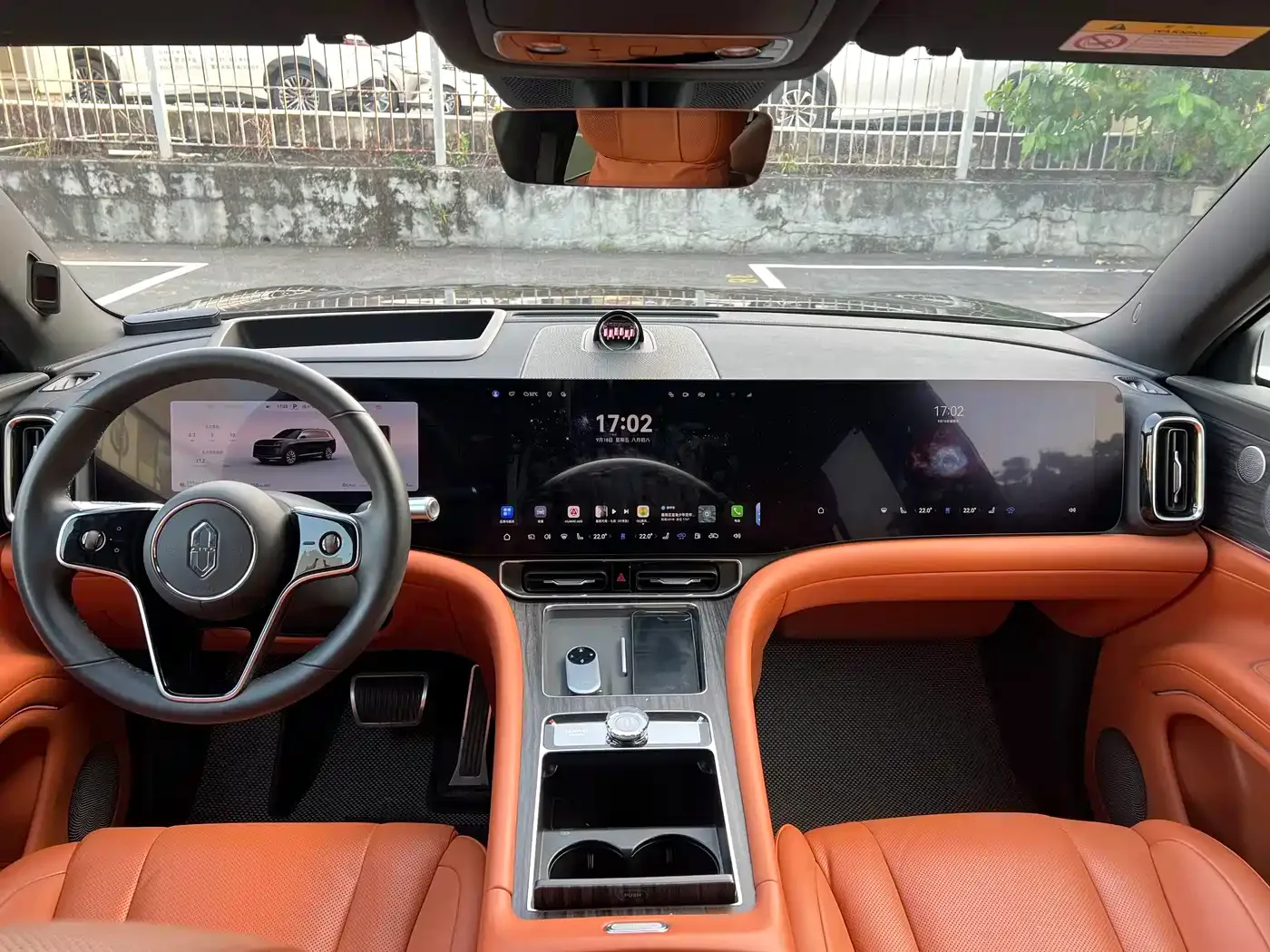 AITO Wenjie AITO M9 2024 Range Extender Max Edition 42kWh 6-seater — Фото автомобиля 12