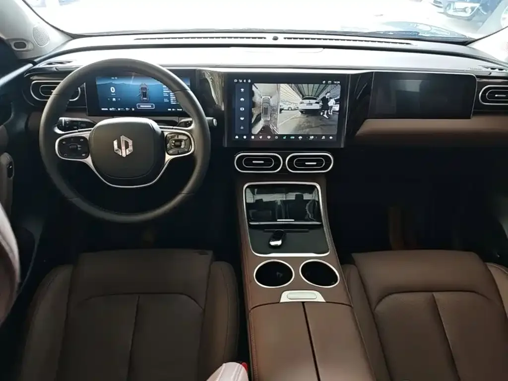 Leapmotor Leapmotor C11 2023 Range Extender 180 Comfort Edition — Фото автомобиля 9