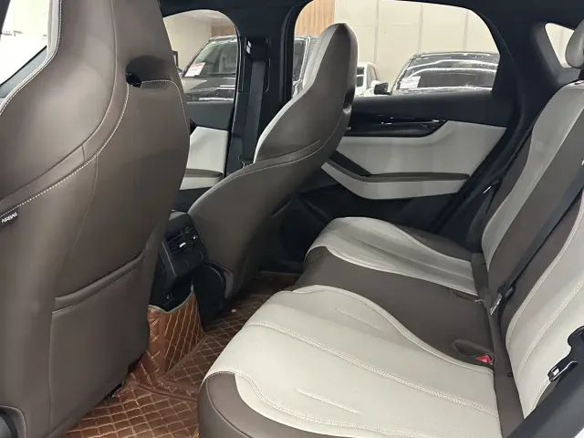 BYD Qin PLUS — Фото автомобиля 5
