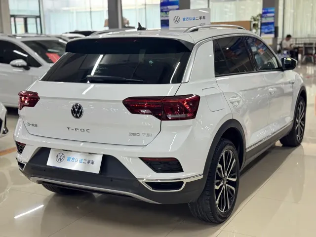 Volkswagen T-Roc — Фото автомобиля 10