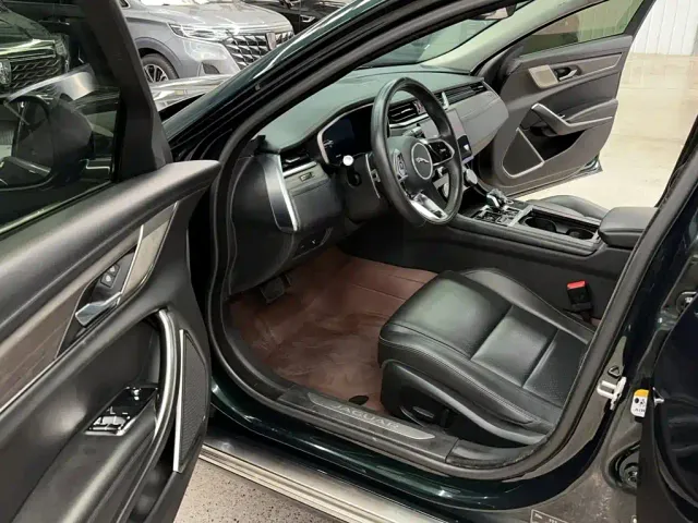 Jaguar Jaguar XFL 2021 XFL 2.0T P200 2WD Elite Luxury Edition — Фото автомобиля 20