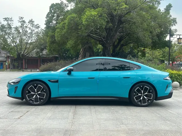 Xiaomi SU7 — Фото автомобиля 4
