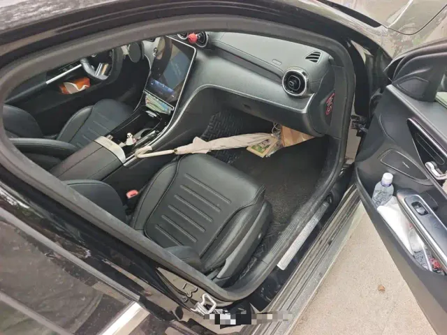 Mercedes-Benz Mercedes-Benz C-Class 2022 C 200 L Sport Version — Фото автомобиля 19