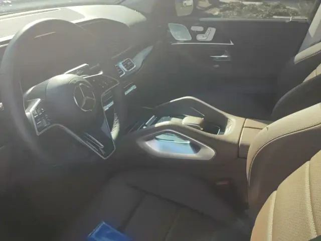 Mercedes-Benz GLE-Class — Фото автомобиля 12