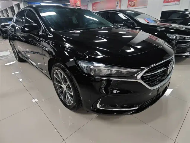 Buick LaCrosse — Фото автомобиля 3