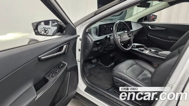 Kia EV6 — Фото автомобиля 10