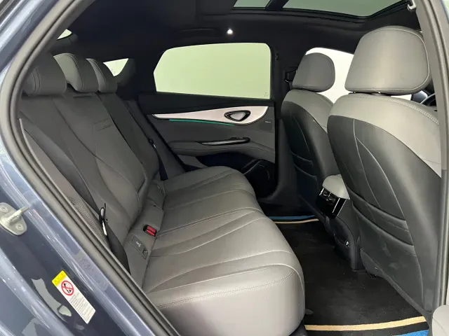 BYD Seal 07 DM-i — Фото автомобиля 12