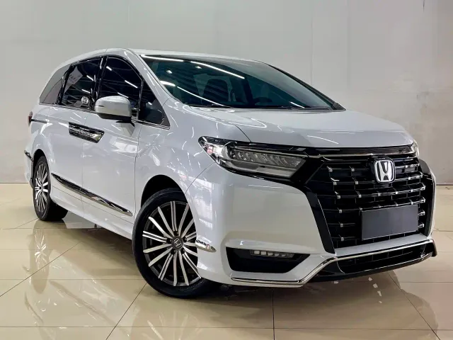 Honda Elysion — Фото автомобиля 2