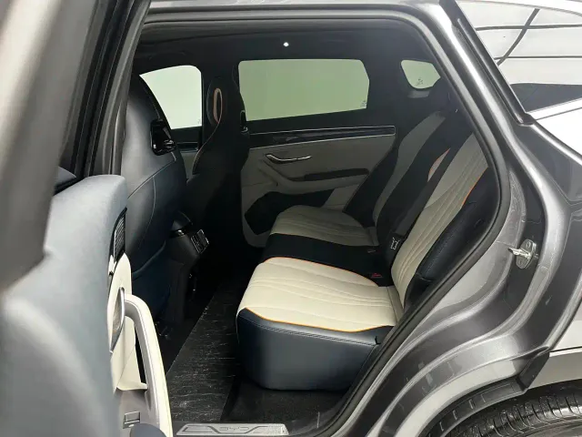 BYD Song PLUS — Фото автомобиля 8