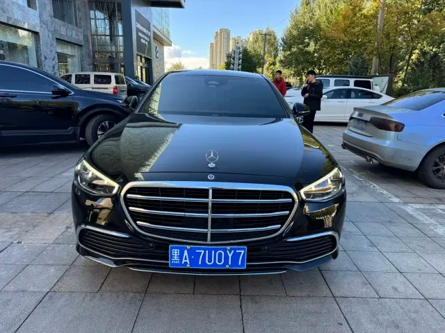 Mercedes-Benz S-Class — Фото автомобиля 2