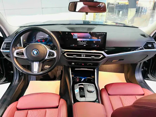 BMW i3 — Фото автомобиля 9