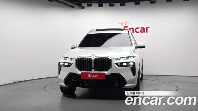 BMW X7 — Фото автомобиля 3