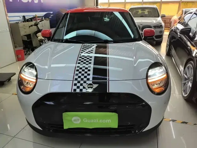 MINI Cooper — Фото автомобиля 2