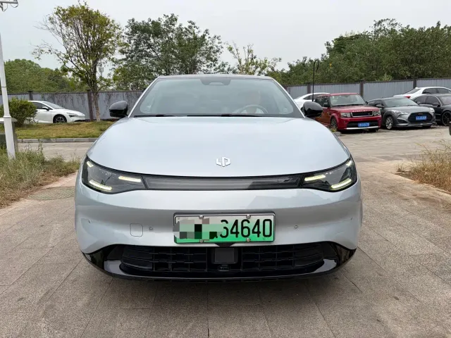 Leapmotor C01 — Фото автомобиля 2