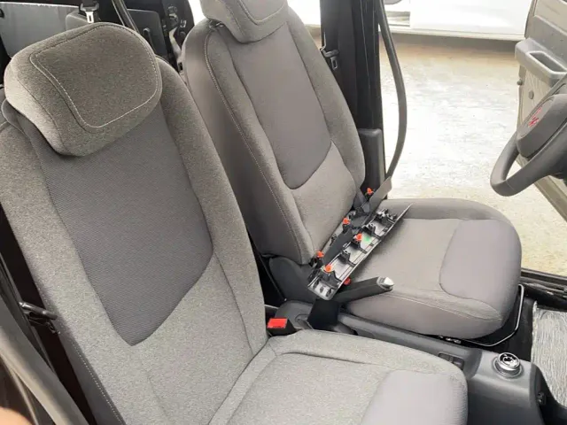 Wuling Zhiguang NEV — Фото автомобиля 10