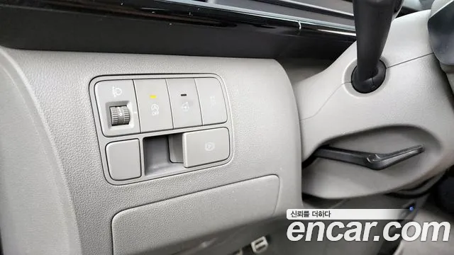 Hyundai Staria Staria Lounge 9 мест — Фото автомобиля 16