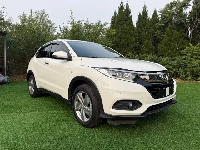 Honda Vezel — Фото автомобиля 3