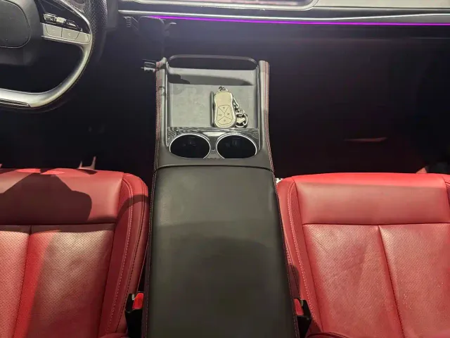 Xpeng P7 — Фото автомобиля 15