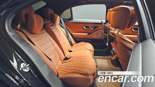 Mercedes-Benz S-Class — Фото автомобиля 10