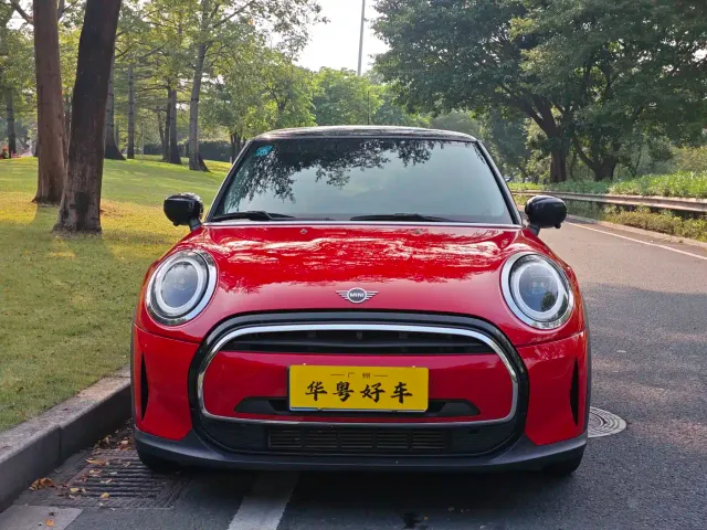 MINI Hatch — Фото автомобиля 2