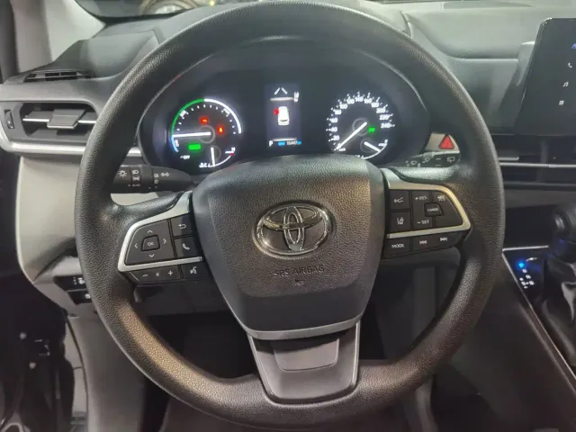 Toyota Granvia — Фото автомобиля 11