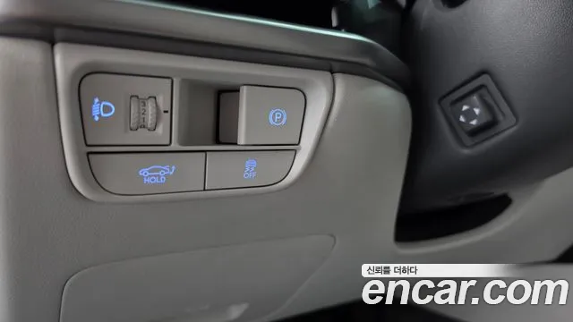 Hyundai Grandeur GN7 — Фото автомобиля 28