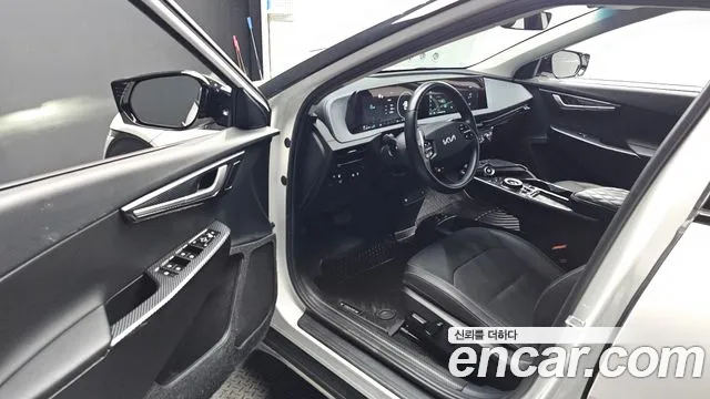 Kia EV6 — Фото автомобиля 15