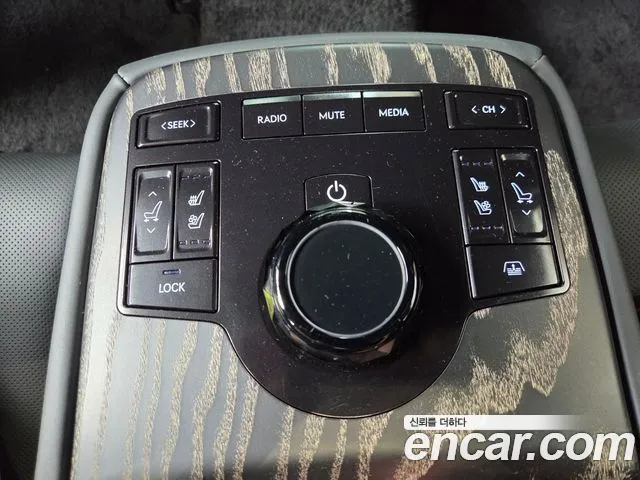 Genesis G80 RG3 — Фото автомобиля 13