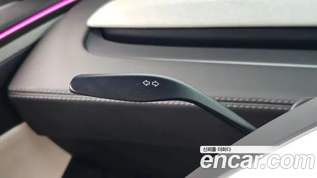 Tesla Model Y — Фото автомобиля 15