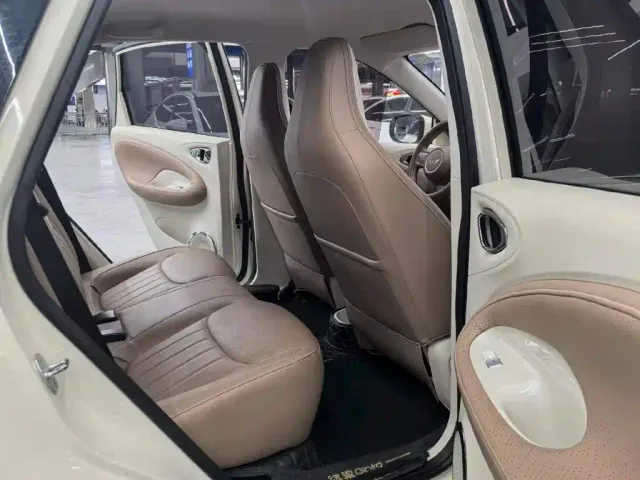 Wuling Bingo — Фото автомобиля 8